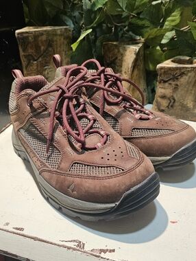 Vasque Brown Hiking Shoes Size 9